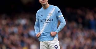 Донарума: Холанд е като извънземен 