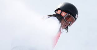 Хирано със злато в халфпайпа