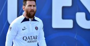 Лапорта заяви, че Меси се завръща в Барселона 