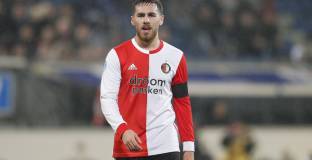  Лестър преговаря за халф на Фейнорд 