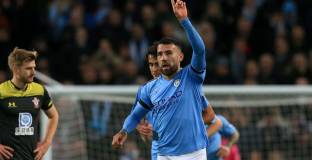 Ман Сити с тройка през Саутхемптън