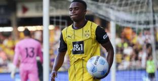 Бащата на Мукоко заяви, че е манипулирал възрастта на играча