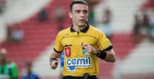  Беневенуто е първият арбитър, който призна, че е гей