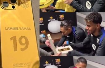 Рафиня подари на Ямал златен айфон след победата над Реал Мадрид. 