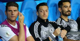 Льов: Йозил не мрънка, че е резерва