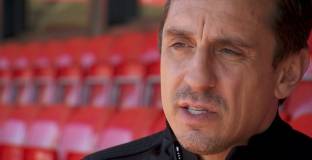 Невил: Ливърпул показва шампионски футбол през последните 18 месеца