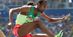 Лекоатлет наби треньора си, полицията го издирва 