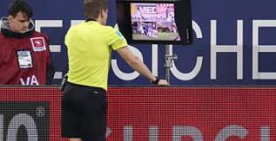 Падерборн - Волфсбург 2:4 