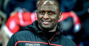 Арсенал не е контактувал с Виейра след уволнението на Емери