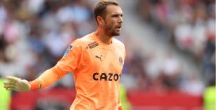 Хирона се подсили с вратар 