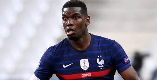 Дешан: Проблемите в Ман Юнайтед вредят на Погба