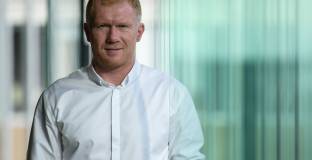 Скоулс: Ман Юнайтед трябва да подпише с централен нападател 