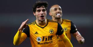 Нападател на Уулвс ще пропусне Евро 2020