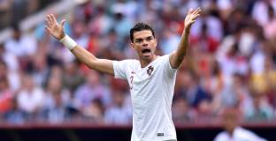 Амрабат: Цирк! Съдията поиска фланелката на Пепе