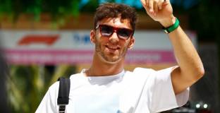 Пиер Гасли подписа с Алпин 