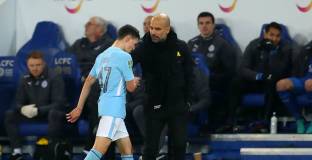 Пеп: Реферите трябва да ни пазят