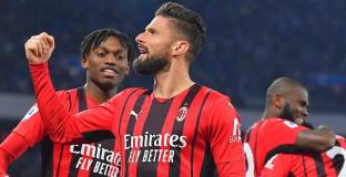  Милан победи Наполи и оглави класирането (видео)