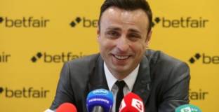 Бербатов иска треньорска работа в Ман Юнайтед