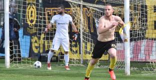 Стивън Петков близо до трансфер в Португалия