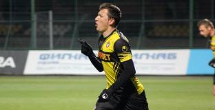 Неделев грабна приза за най-добър при полузащитниците