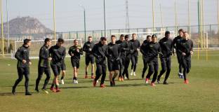 Ботев Пловдив с три промени и без Сашо Тонев за мача с Дунав