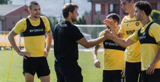 Зингаревич посети тренировката на Ботев 