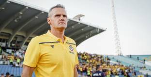 Валентич няма да е повече треньор на Ботев Пловдив, но остава в клуба