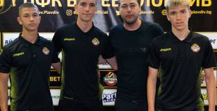  Трима юноши подписаха с Ботев Пловдив 