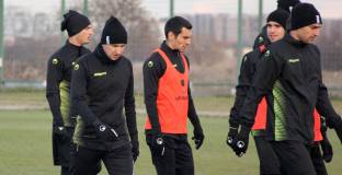 Ботев Пловдив стартира подготовка на 7 януари, канарчетата с лагер в Турция