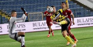 Ботев Пловдив с тежка загуба в София