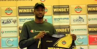 Една въпросителна в състава на Ботев Пловдив преди финала