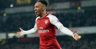 Обамеянг съгласува нов договор с Арсенал
