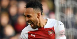 Оба прескочи Салах в победата над Бърнли (видео)