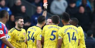 Палас и Арсенал равни в нервен двубой