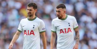 Ювентус се интересува от Хьойберг 