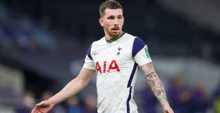 Тотнъм планира да продаде Хойберг