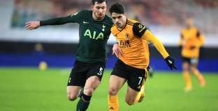 Тотнъм не издържа срещу Уулвс