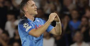 Ливърпул и Уест Хем влизат в битка за подписа на Зилински? 