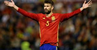 В националния на Испания опровергаха за травмата на Пике 
