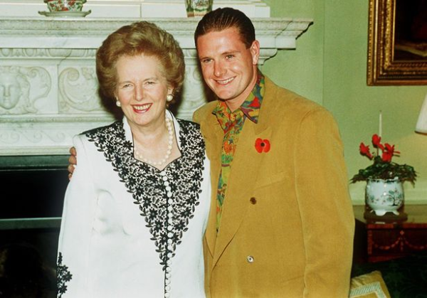 Пол Гаскойн с Желязната лейди. 