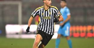 Халф на Юве ще премине във Фрозиноне 