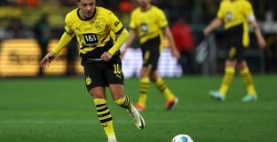 Ман Юнайтед поискал от експертите да не хвалят Санчо