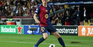 Лапорта поиска Барса да удължи договора с Де Йонг