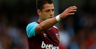 Уест Хем чака предложения за Чичарито 