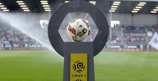 Мачовете във Франция ще са без зрители до 15 април