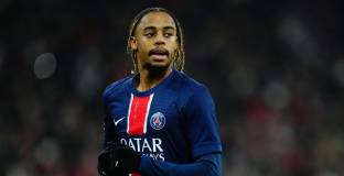 ПСЖ планира да продължи с Баркола 