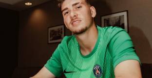 ПСЖ подписа с 19-годишен вратар