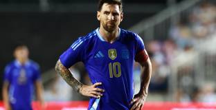 Меси се върна, а Аржентина разби Пуерто Рико