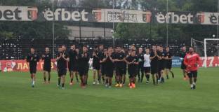 Локо Пловдив започна подготовка за новия сезон (снимки)