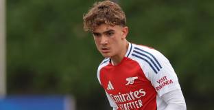 Чудо на Арсенал подписа младежки договор с клуба 